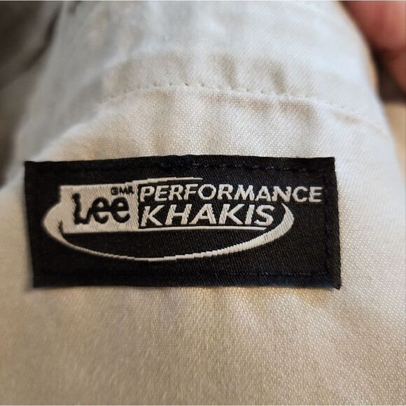 Men's Lee "Performance Khaki" pants, size 36 X 29 - Picture 4 of 4